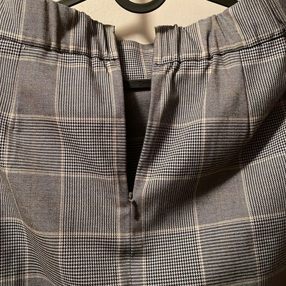 Uniqlo - Picture 3 of 5